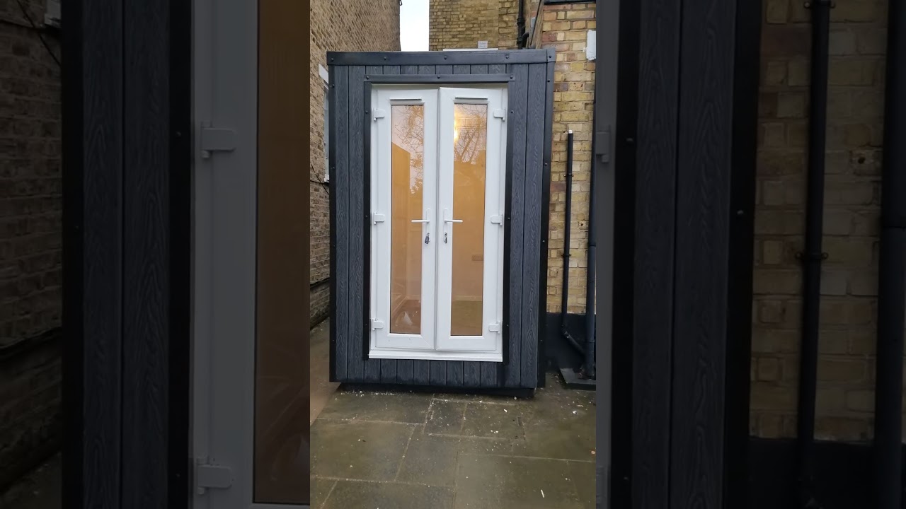 Little Garden Room in Musswell Hill central London 😁😁😁