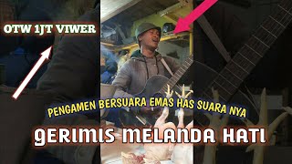 Download lagu Woww Pengamen Bersuara emas | Apakah pengamen seperti ini layak viral karena bakat nya !!! mp3