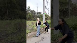 Download lagu Sini aku bikin cantik #muamalang #elsantiwedding #weddingmalang #muahits #muamalang mp3