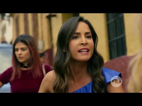 Sin tetas sí hay paraíso 2  Catalina agarra a golpes a Dayana