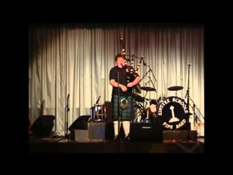 2nd Half - 08 2004 Kintyre School Pipe Band - Solo by Lorne MacDougall
