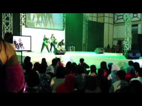 130303 [FANCAM] SOICD dance cover of SNSD "I GOT A BOY" at