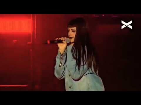 Cazzu-Mucha data en vivo