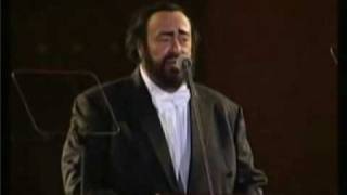 preview picture of video 'Luciano Pavarotti - Granada (Beijing 2001)'