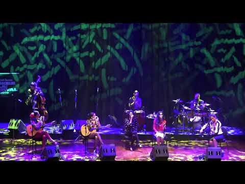 Las Migas con Elena Gadel | LA PLAÇA DEL DIAMANT.