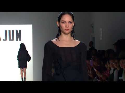 Yajun - Spring Summer 2018 - New York Fashion Week 2017