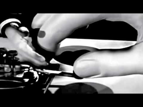 Ritzi Lee - S.O.S - Belief System Records 004