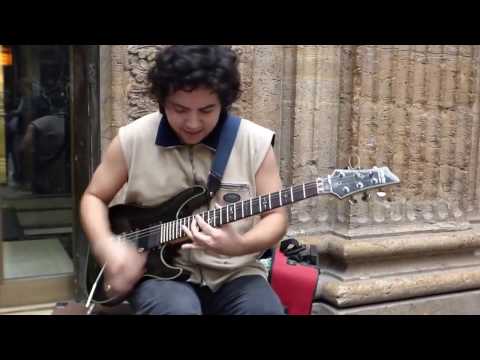 Amazing moment of magic with my guitar and the people in the street