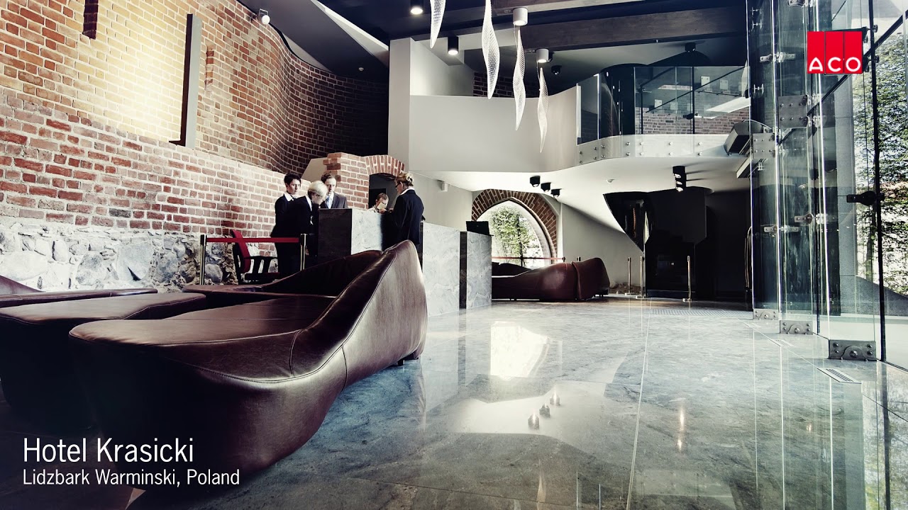 Вход и лоби