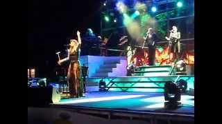 Noemi  Un Fiore in una Scatola