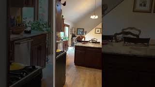 Video thumbnail image