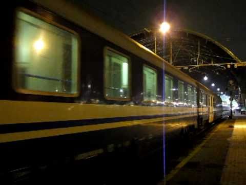 FS Express 1927 Milano - Palermo / Siracusa hauled by E402B at Milano Centrale