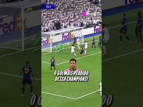 FALTOU HUMILDADE PRO BELLINGHAM? ERA SÓ METER A CABEÇA NESSA BOLA E SAIR PRA COMEMORAR #shorts