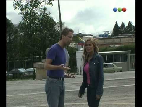 Bogotá: la historia de las estatuas enfrentadas - Por el Mundo