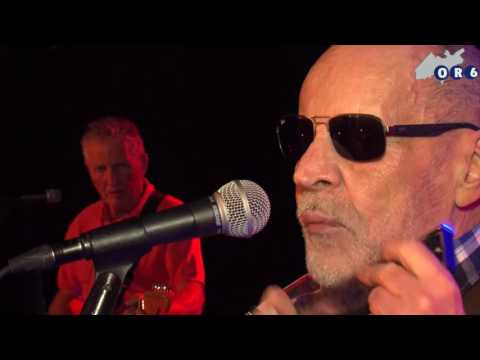 The Thunders in Horn (Take me the Way I am)