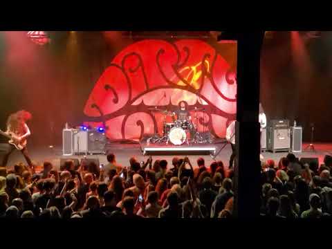 Dirty Honey - Shoot to Thrill (AC/DC Cover) (Live) - Raleigh, NC  4.5.2022