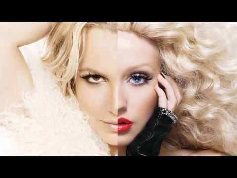 Christina Aguilera ft. Britney Spears- Desnudate (Drop Dead Beautiful) mash up by urBobbleHead
