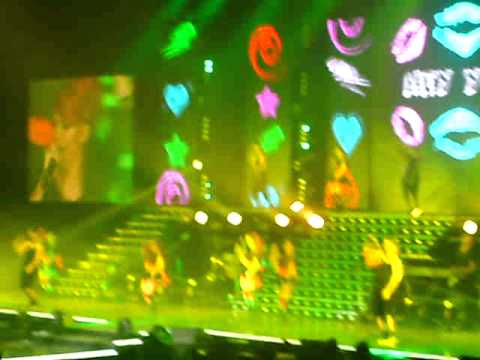 cher lloyd singing girlfriend live @ newcaslte radio arena 26.3.11