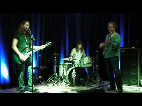 VERN DAYSEL BAND ROCKS THE BACKBEAT MUSIC PARLOR IN VERO BEACH FLORIDA  05-20-2021