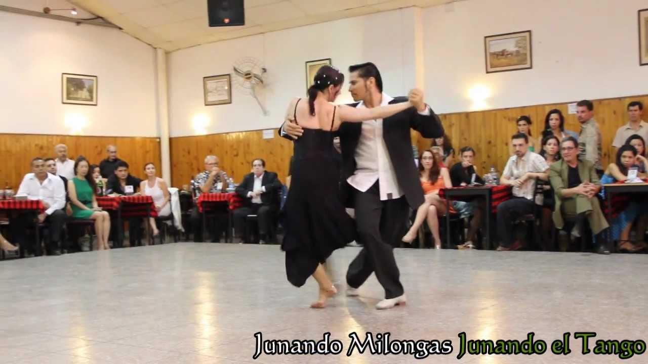 GUILLERMINA QUIROGA Y HUGO DANIEL EN LA BALDOSA "La Cumparsita"