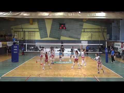 Calcit Volley : Nova KBM Branik 3:2