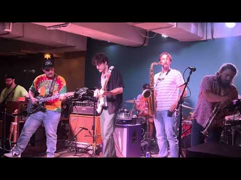 Waiting on Mongo - Eminence Front intro jam