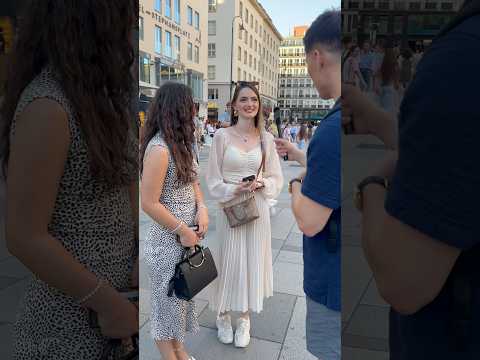 Conversation in Bosnian and Albanian 🇧🇦🇦🇱