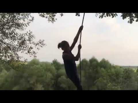 Владислав Ходасевич "Перешагни, перескочи". Читает Евфросиния Чумаченко