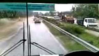 preview picture of video 'Banjir di Lebuhraya di Kedah'