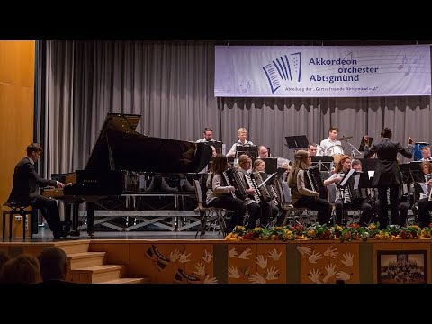 Gershwin - Rhapsody in blue - Felix Kogel mit Akkordeonorchester Abtsgmünd
