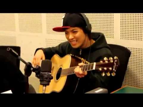 [130503] Kangnam (M.I.B) - Playing the Guitar (SimSimTaPa)
