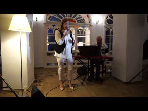 Agata Kulis - Come a little closer