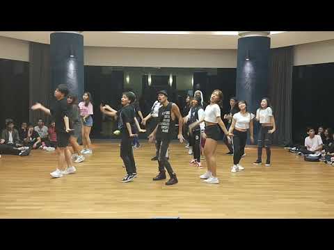 KPOP Dance Off Vol 103: Blackpink - Boombayah