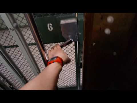 Amazing 1927 Otis updated traction elevator/lift in Caloniuksenkatu 5B, Helsinki