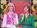 HELEN REDDY AND OLIVIA NEWTON-JOHN - I'LL NEVER FALL IN LOVE AGAIN - THE QUEEN OF 70s POP