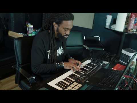 Nard & B Making A Quick Beat From Scratch