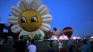 preview picture of video 'Great Texas Balloon Race 2013 (Balloon Glow)'