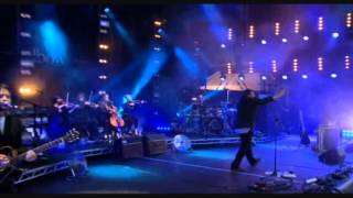 Elbow - Open arms.   Live Isle of Wight 2012 Pro Shot