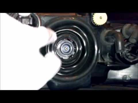 01-03 BMW E39 5 Series How To Replace Your HID/Xenon Headlight Bulbs DS2 Lowbeam