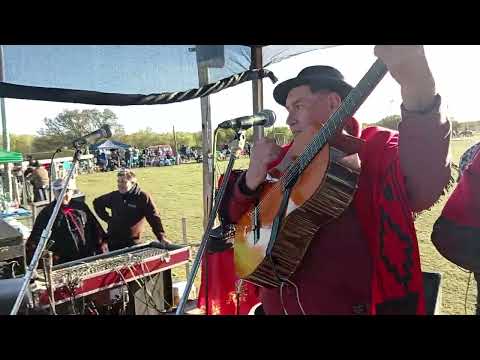 @ jineteada y bailanta, centro tradicionalista desvío arijon santa fe..