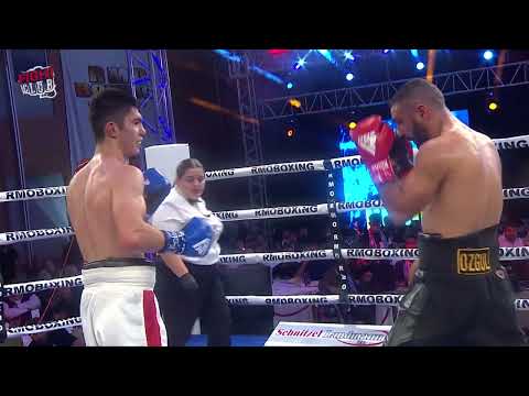 19 Yaşındaki Özbek Kamronbek ile Usta Boksör Şiar Özgül'ün Boks Maçı Kanlı Bitti