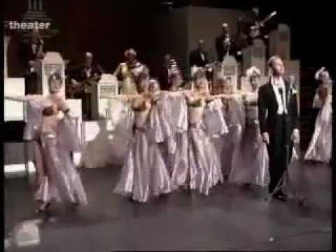 "Max Raabe und das Palastorchester"