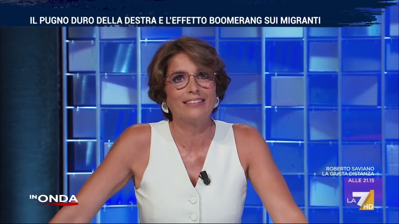Immigrazione, Bolloli: "Le Ong tedesche vanno a raccattare delle persone". Telese: "A salvare, ...