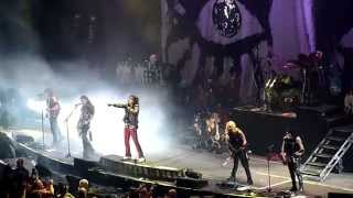 Alice Cooper - Poison (live) at Joe Louis Arena, Detroit, MI on 11.08.14