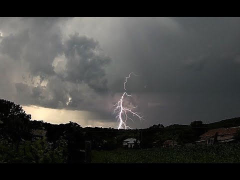 Nori de furtună S3E5 Convectiva