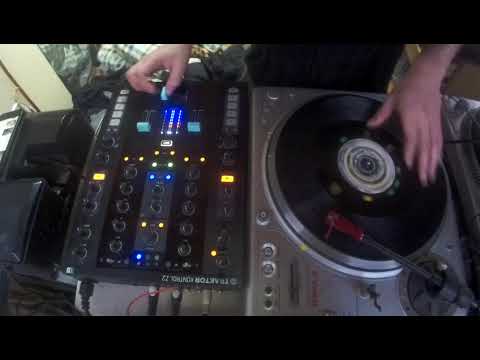 DJ no2om! free style scratch (DJ Odilon - SKRATCH LOOP #50)