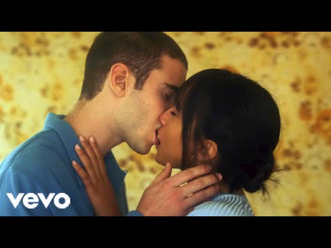 Zzoilo, Aitana - Mon Amour Remix (Music Video)