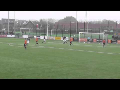 2 nov 2013 VV De Meern A1 - Quick A1 com 1-5 Doelpunt Quick (1-5)