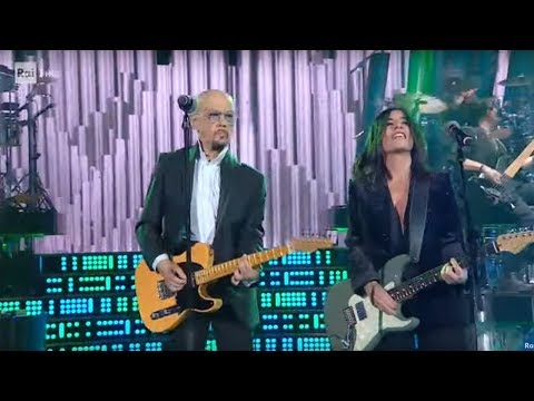 Enrico Ruggeri e Paola Turci cantano "Quello che non ho" - Una Storia da Cantare 16/11/2019