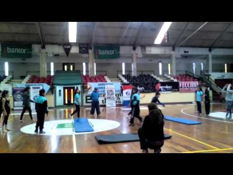 S.E.F: Cuadro de Gimnasia - Esc. Maestra Ma. Saleme (Entrega Elementos Deportivos)